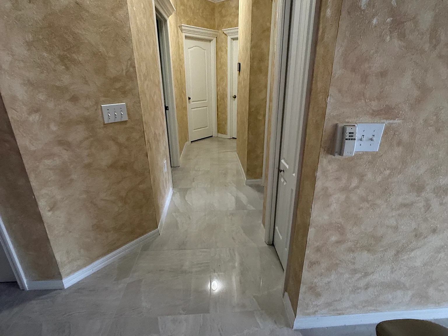 4 bed, 2.5 bath, 1949 sqft, $1,350 — Photo 3
