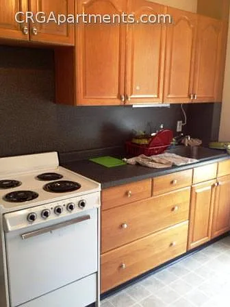 Building Photo - 60 Walden St #1