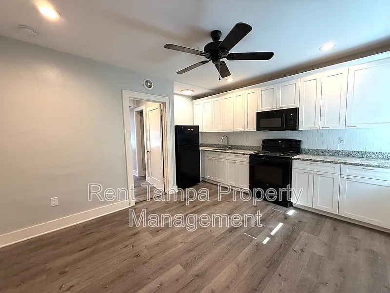 1 bed, 1.0 bath, 500 sqft, $1,350 — Photo 4