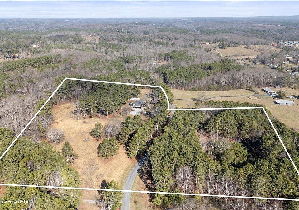 1st image of 322 Cannon Rd