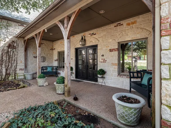 9808 Ravenswood Rd, Granbury, TX 76049