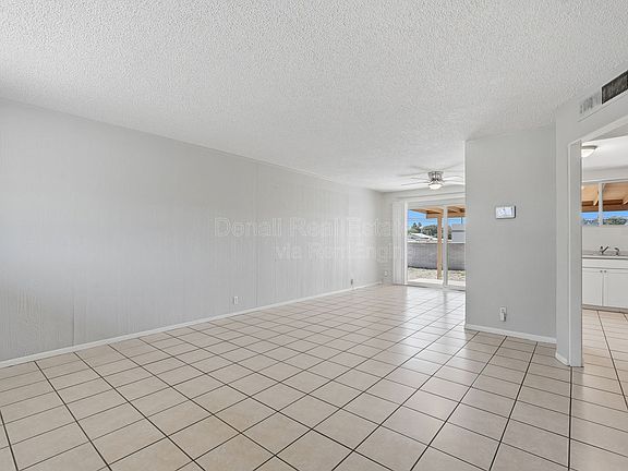 5th image of 210 S Alandale Pl