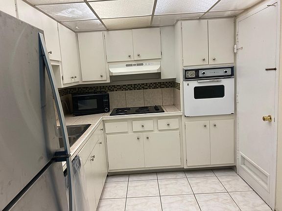 5th image of 400 Kings Point Dr APT 326