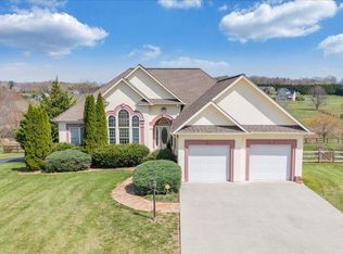 175 Hay Field Dr, Boones Mill, VA 24065