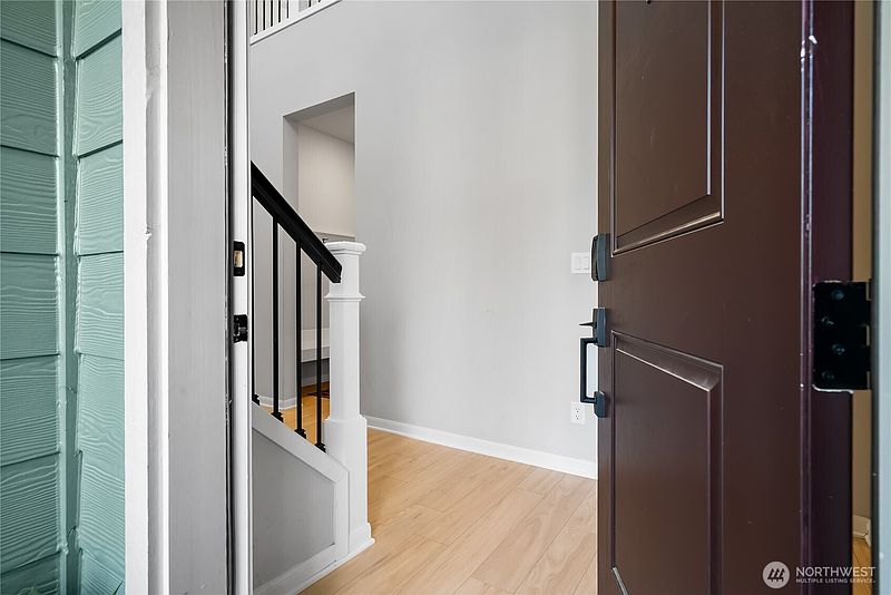 3rd image of 4646 Hibiscus Circle SW