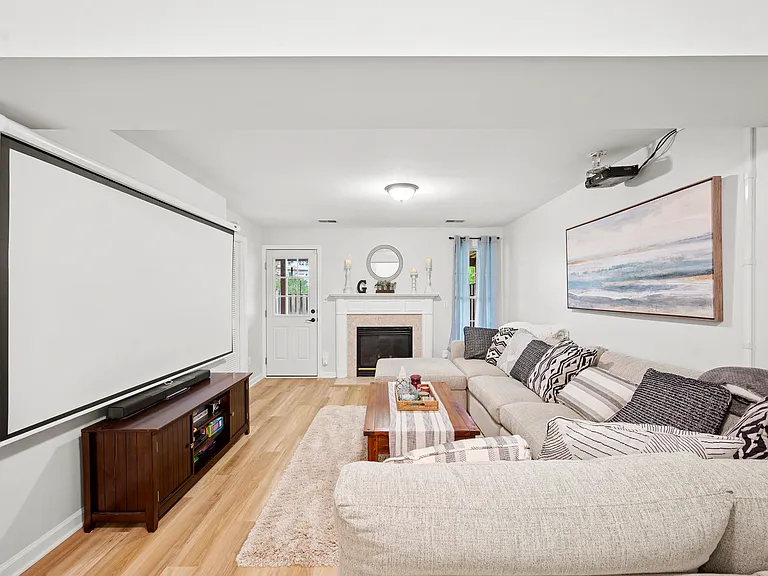 7005 Manahoac Pl — Photo 11