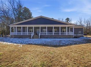 7692 Cunningham Ln, Gloucester, VA 23061