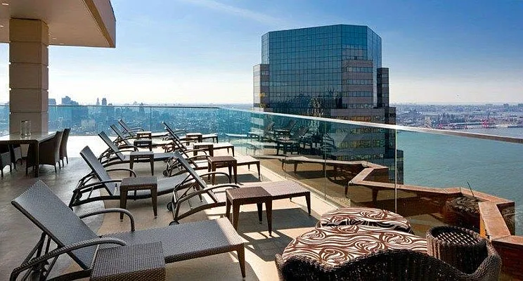 Rented by A & I Broadway | media 12