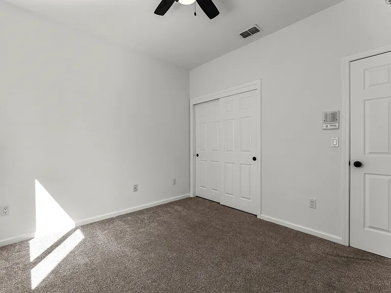 5812 Andrea Ct — Photo 20
