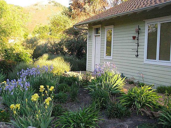 Garage/Workshop 1200sf