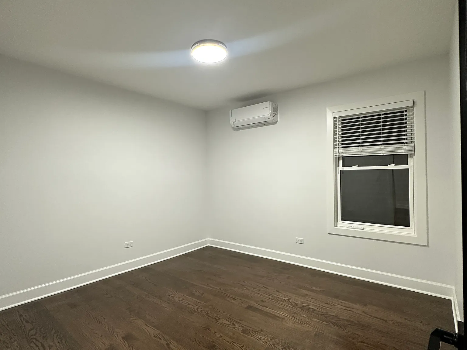 2 bed, 1200 sqft, $2,350 — Photo 4