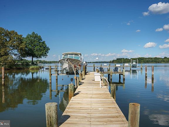 5th image of 3021 Bennett Point Rd