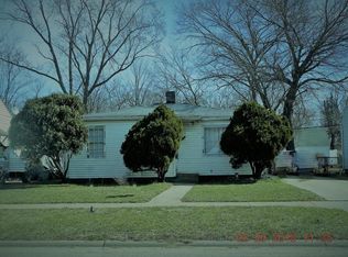 1377 Bishop Ave, Benton Harbor, MI 49022