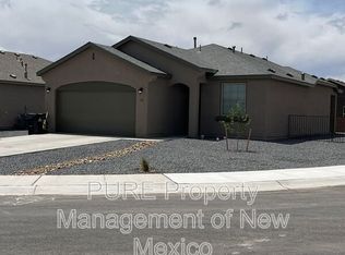 14 Calle Guaymas, Los Lunas, NM 87031