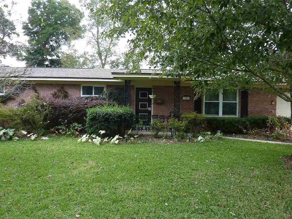 1st image of 3701 Dunwoody Dr