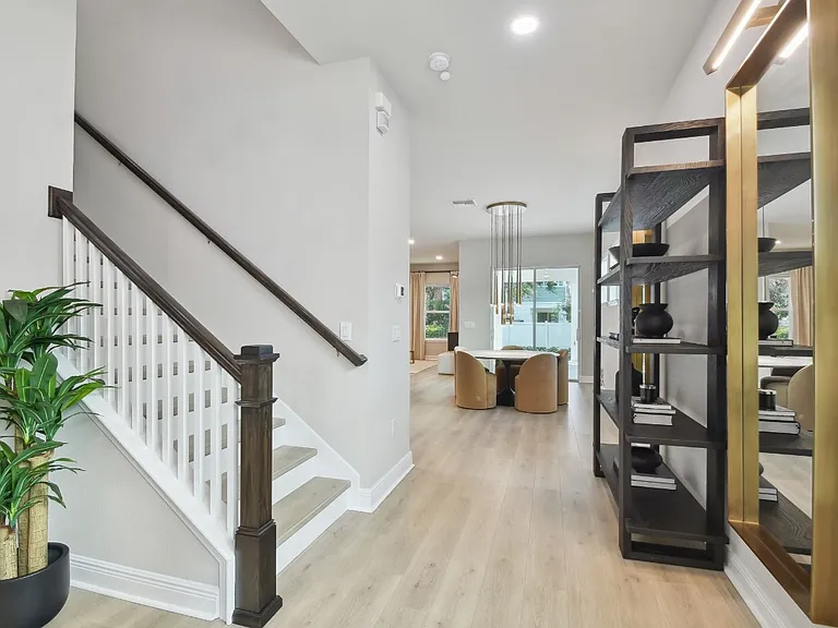 3814 W De Leon St #2 — Photo 3