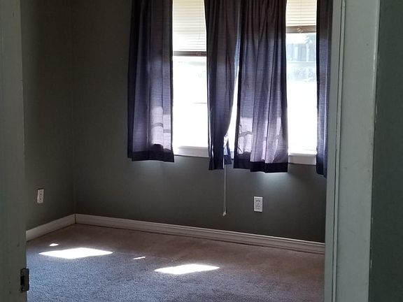 4th image of 4118 Parkway Dr