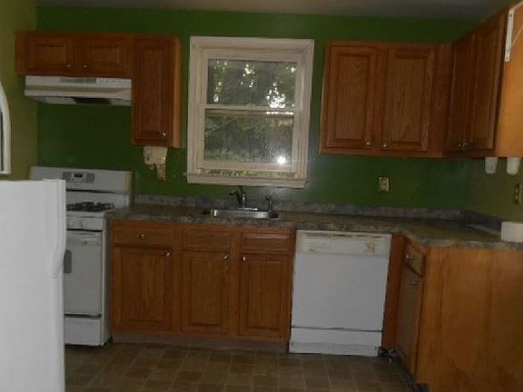 4th image of 1126 W 6th St