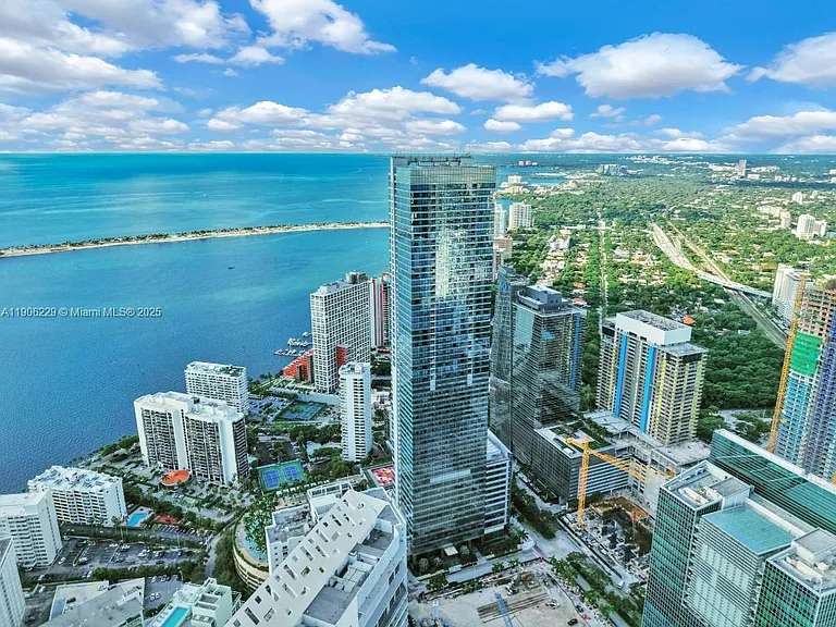 1435 Brickell Ave #3401 — Photo 47