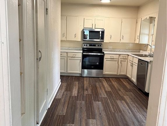 3rd image of 1311 N 38th St