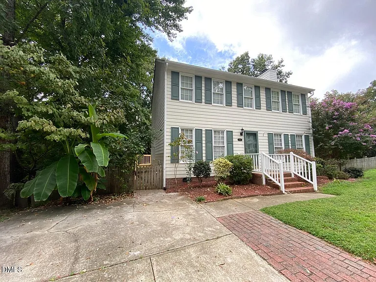 1704 Kingston Heath Way — Photo 2