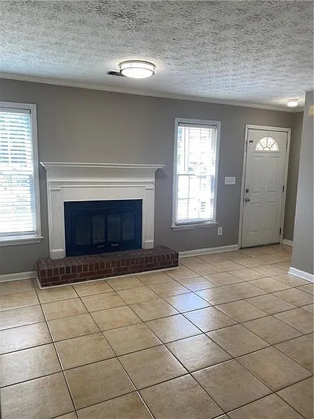 2 bed, 2.5 bath, $1,450 — Photo 2