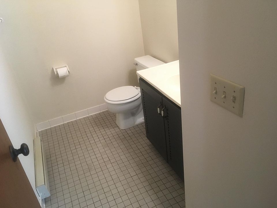 1st image of 415 Dexter St #415