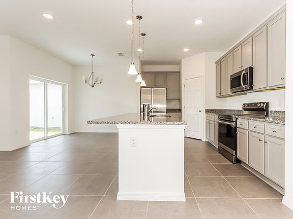 5th image of 331 Corbel Ln