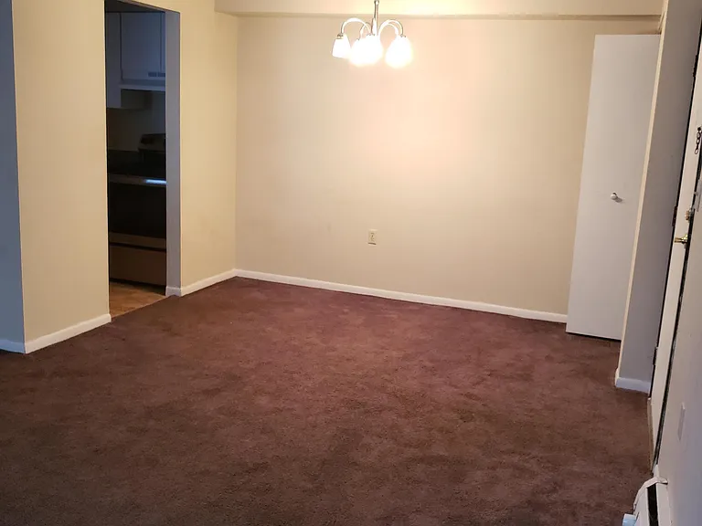 1101 Cato Ln — Photo 3