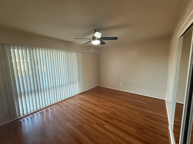 2 Bedroom/1 Bathroom