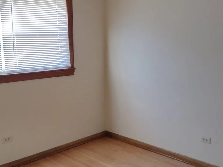 10126 S Pulaski Rd #2E — Photo 12