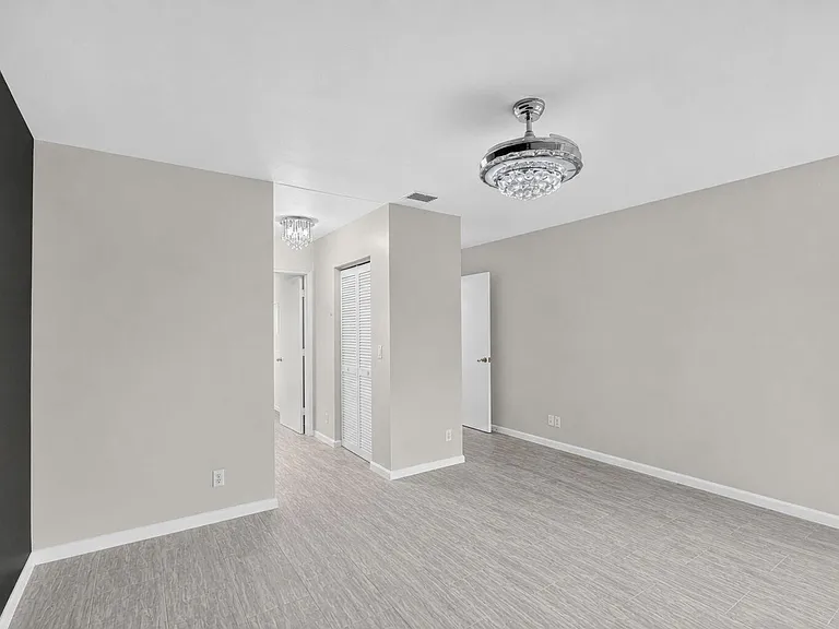 208 Caribe Ct — Photo 21