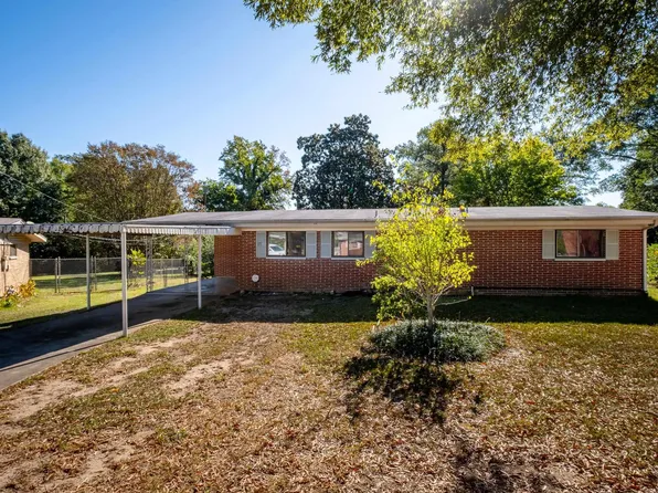 17 Sunnydale Dr, Little Rock, AR 72209