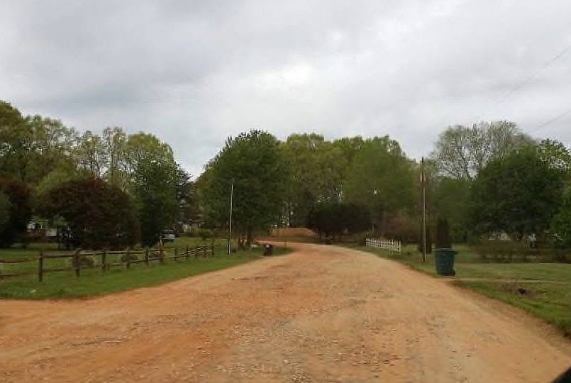 2nd image of 280 Ranchwood Dr
