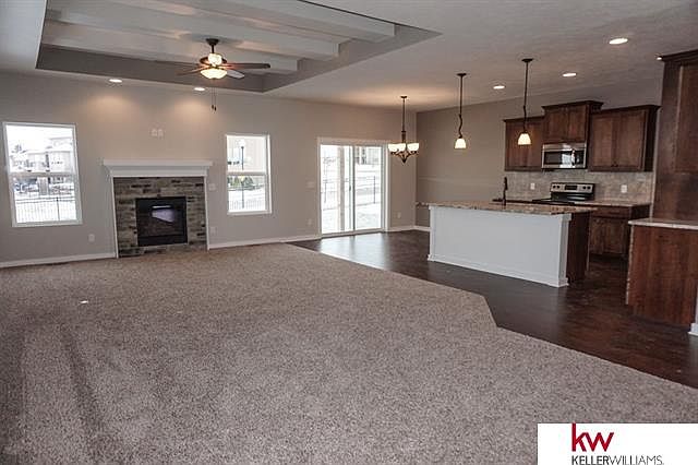 2nd image of 1434 N 194