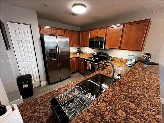 3rd image of 11605 NW 89th St APT 207