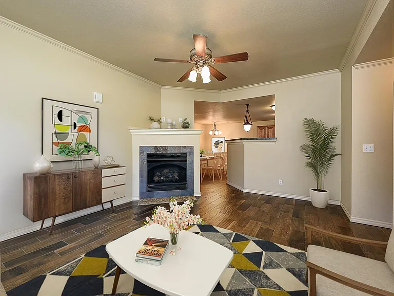 2766 W Wildwood Dr — Photo 1