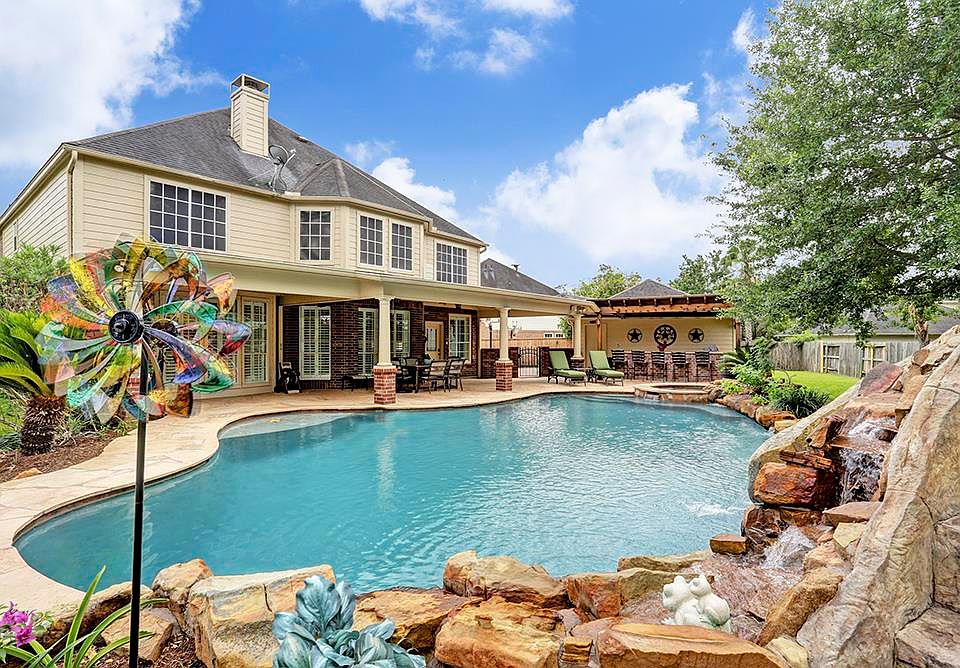 1st image of 16342 Granite Park Ct