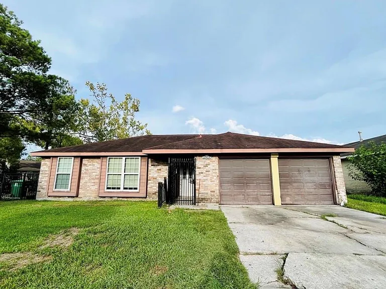 7303 Shiner Ln — Photo 15