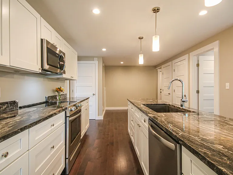 137 York St — Photo 13