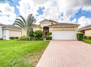 324 SW Lake Forest Way, Port Saint Lucie, FL 34986