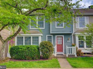 1552 Poplar Grove Dr, Reston, VA 20194
