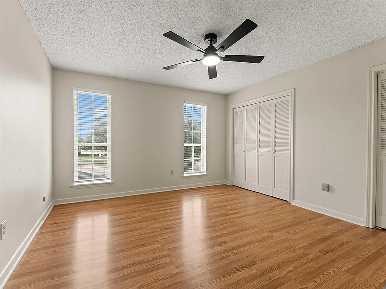 12036 Coursey Blvd — Photo 5
