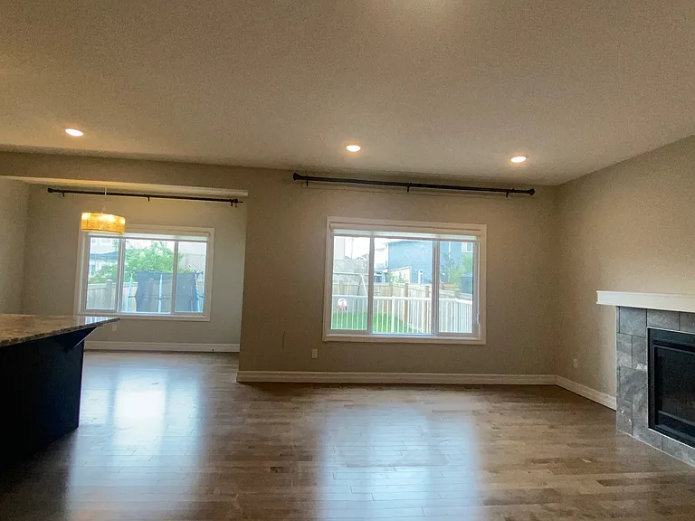 15815 15th Ave SW — Photo 10