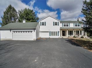 1 Mountainview Dr, Campbell Hall, NY 10916