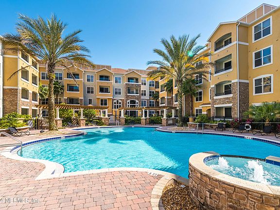 2nd image of 8539 GATE Parkway W #1421