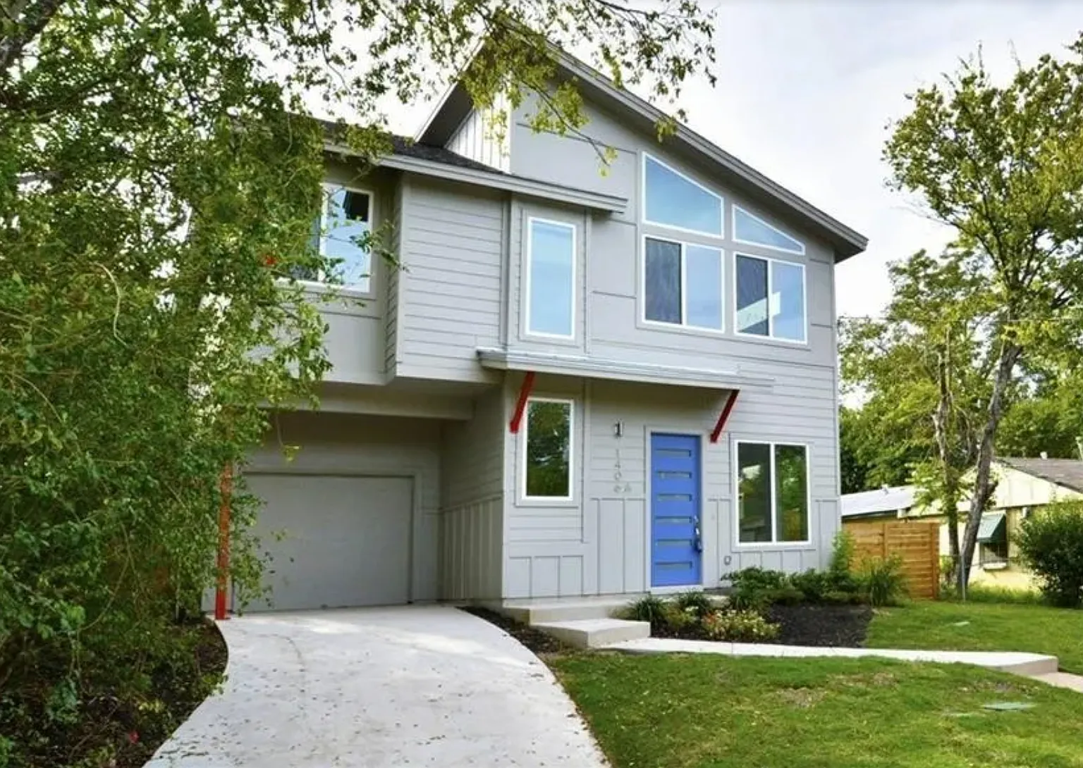 3 bed, 2.5 bath, 1488 sqft, $3,200 — Photo 1