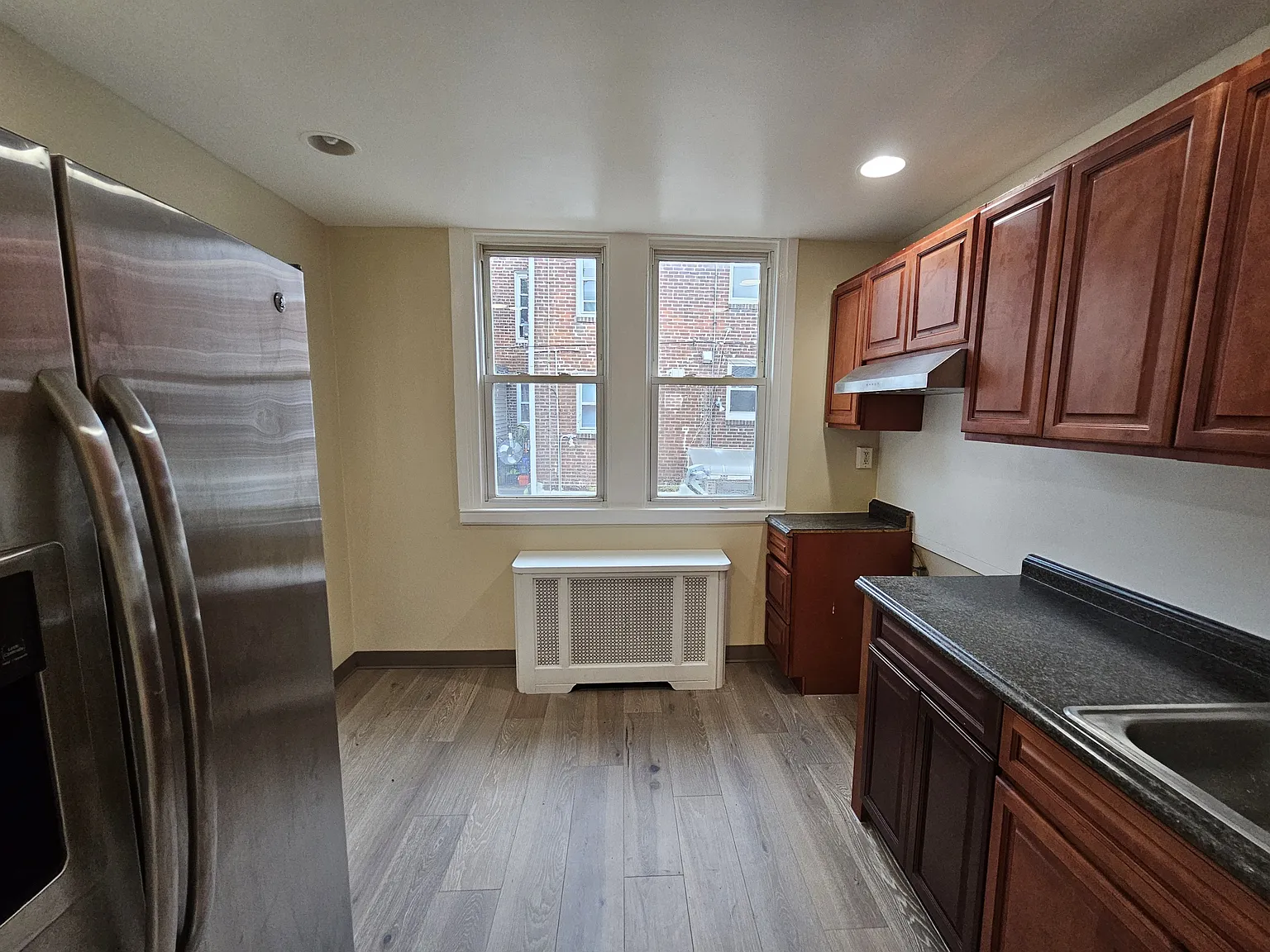 4008 Gilham st. - 1 — Photo 2