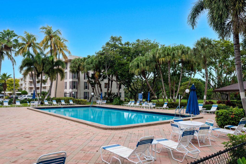3051 S Palm Aire Drive Unit 308, Pompano Beach