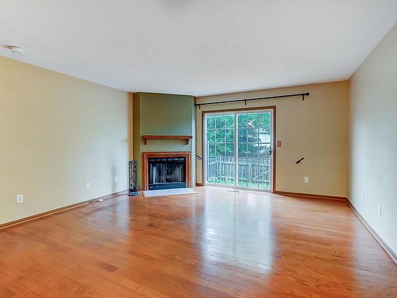 5th image of 240 Hawkins Ln #95C